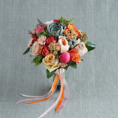 Необычный букет невесты с эхиверией