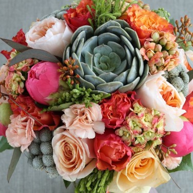 Необычный букет невесты с эхиверией