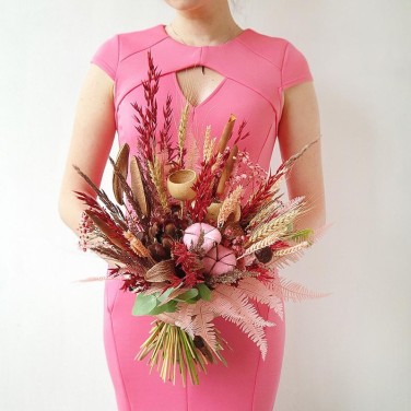 Оригинальный букет из хлопка и сухоцветов