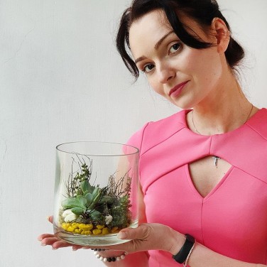 Садик цветочный в флорариуме