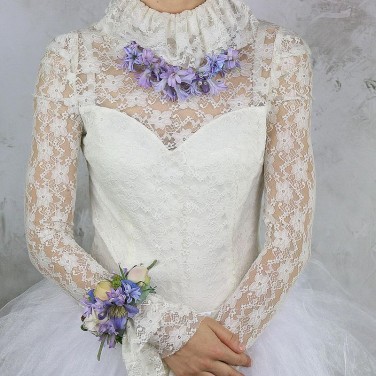 Цветочный браслет на руку с гиацинтами