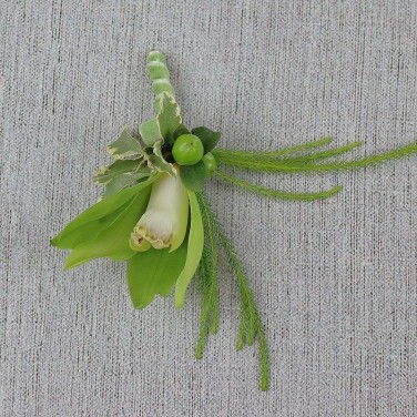 Бутоньерка зеленая тайна