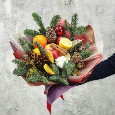 Зимний букет из фруктов, корицы и хлопка