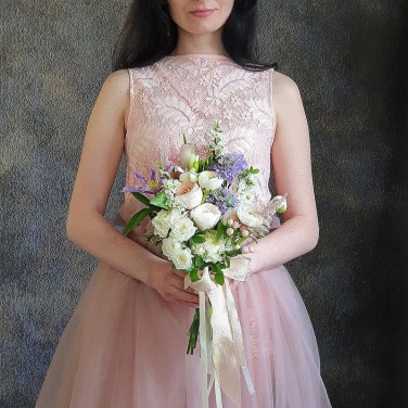 Авторский букет невесты из скабиозы, ранункулюсов, астильбы Сонные Сумерки
