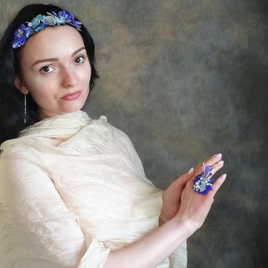 Кольцо из живых цветов для невесты или подружек невесты