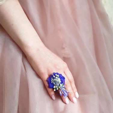 Кольцо из живых цветов для невесты или подружек невесты