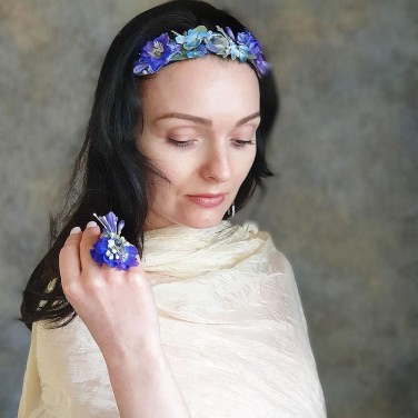 Кольцо из живых цветов для невесты или подружек невесты