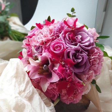 Букет невесты из орхидей, роз и лилий Сиреневый Аметист