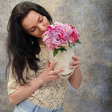 Шляпная коробка в сиреневой гамме Переменчивая Венера