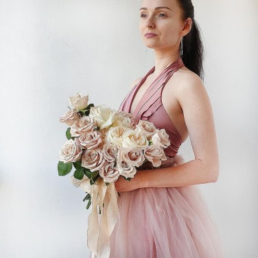 Свадебный букет невесты из пудровых роз - Другая сторона Луны