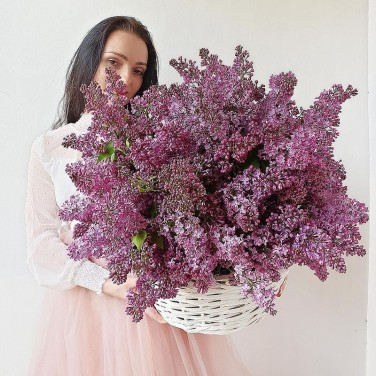 Шикарная корзина с сиренью - Волшебство в твоих руках