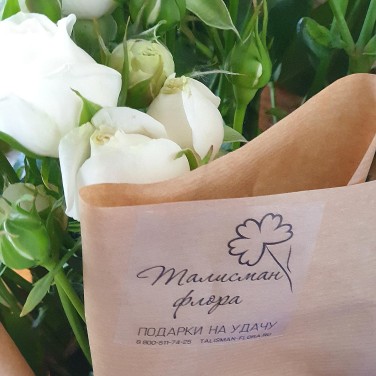 Авторский букет из роз, хлопка и эвкалипта в крафте