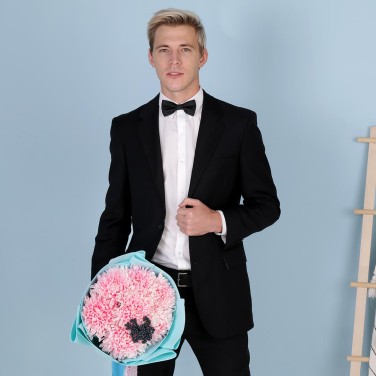 Букет из одноголовой хризантемы  Неотразимым Весам