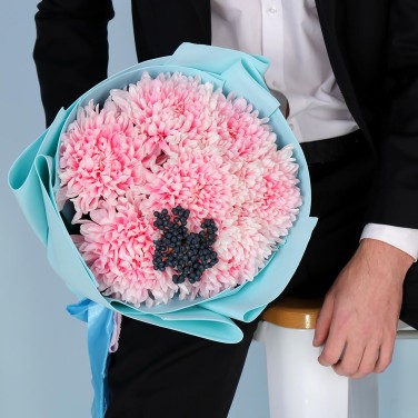 Букет из одноголовой хризантемы  Неотразимым Весам