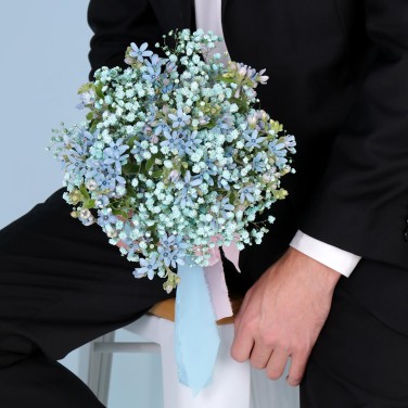 Букет из гипсофилы и оксипеталума Тонкий вкус. Весы