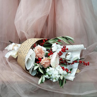 Букет с ранункулюсом Накануне