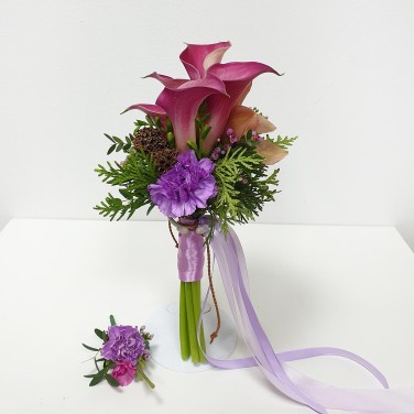 Букет невесты из калл и лунной гвоздинки