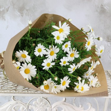 15 ромашек в крафте