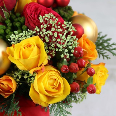 Новогодний букет Яркая жизнь