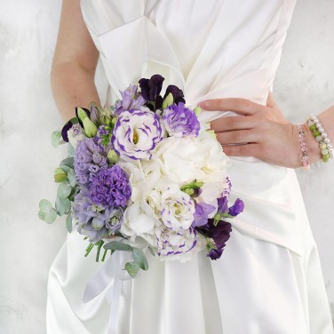 Букет невесты в сиреневых тонах