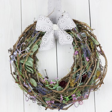 Веночек из лаванды и сухоцветов