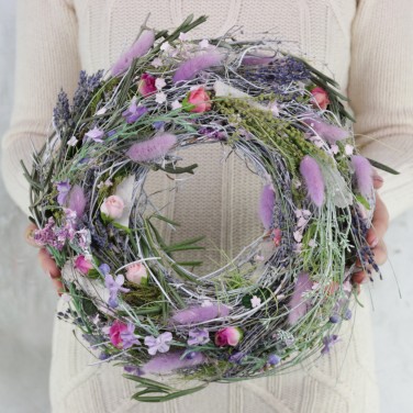 Венок из лагуруса и сухоцветов