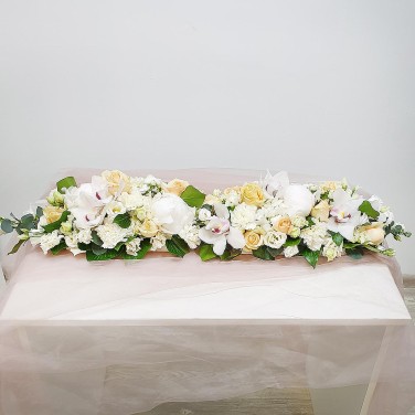 Свадебное оформление стола молодоженов