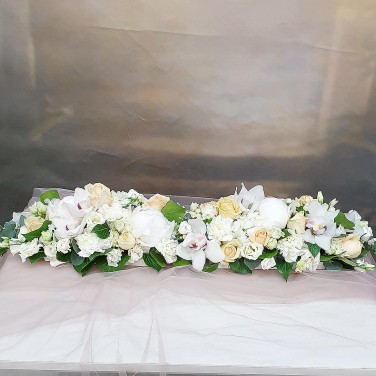 Свадебное оформление стола молодоженов