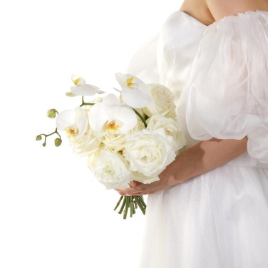 Элегантный свадебный букет с орхидеей фаленопсис