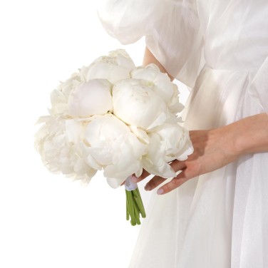 Свадебный букет круглый из пионов