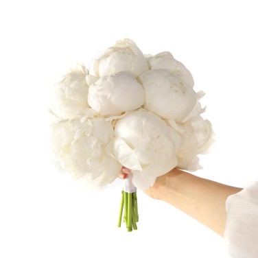 Свадебный букет круглый из пионов