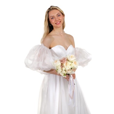 Букет невесты кремовый с фрезиями и пионовидными розами