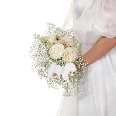 Воздушный свадебный букет с орхидеями