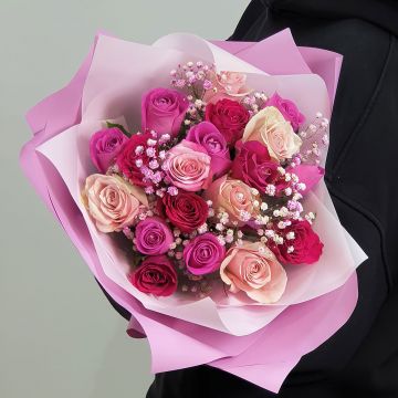Улыбка Серафимы букет розовых роз