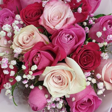 Улыбка Серафимы букет розовых роз