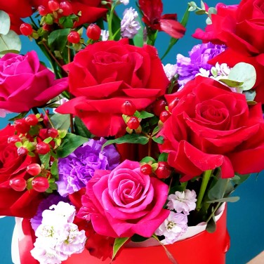 Брусничный джем коробка с цветами