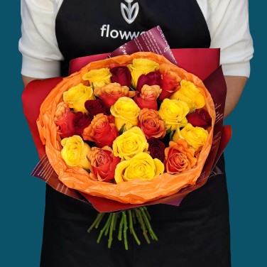 Солнце в зените моно-букет из роз