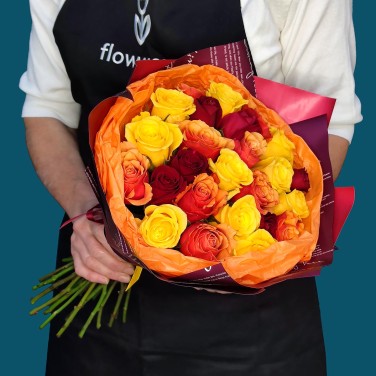 Солнце в зените моно-букет из роз