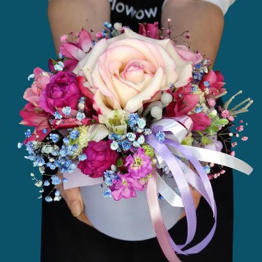 Ласковый привет коробка с цветами