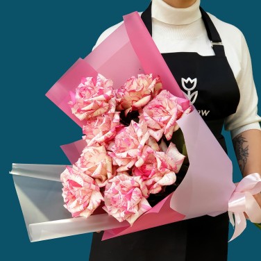 Французский десерт букет роз