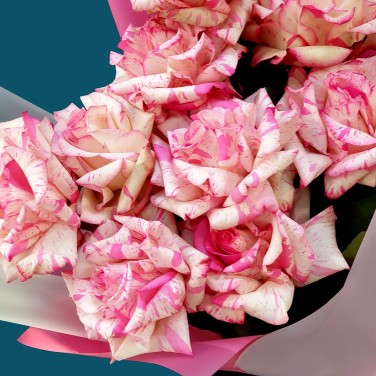 Французский десерт букет роз