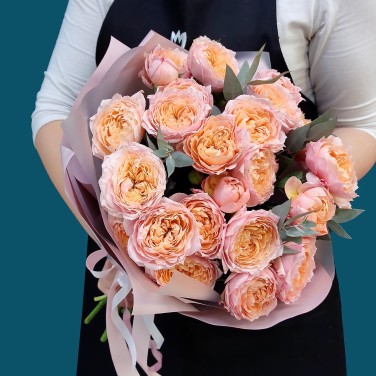 Персиковая Мия букет пионовидных роз