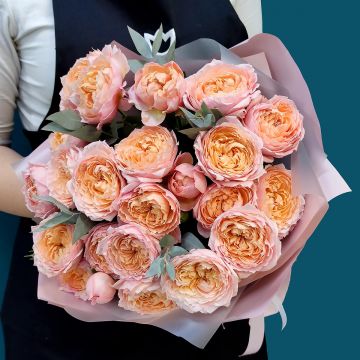 Персиковая Мия букет пионовидных роз