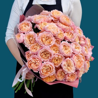 15 пионовидных кустовых роз Джульетта