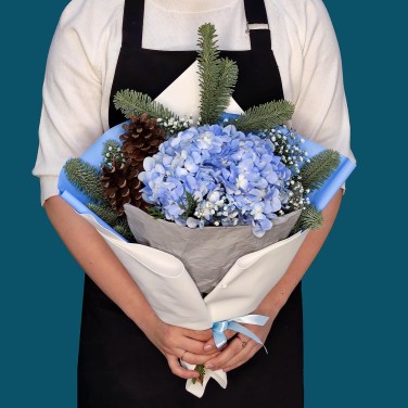 Зимний голубой лед