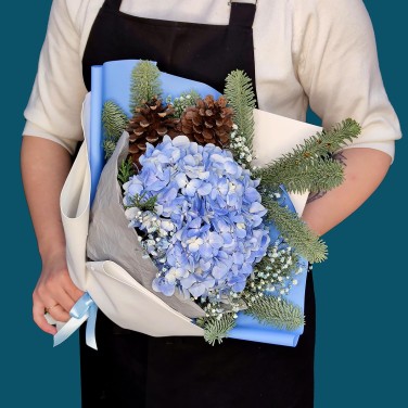 Зимний голубой лед