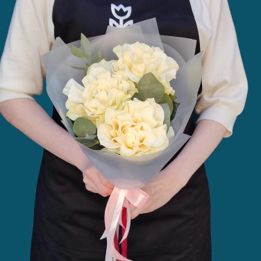 Крем брюле утром букет из необычных роз