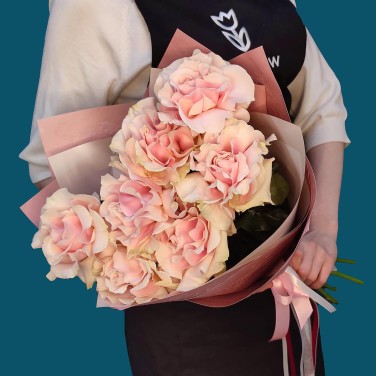 Дари ей нежность букет красивых роз