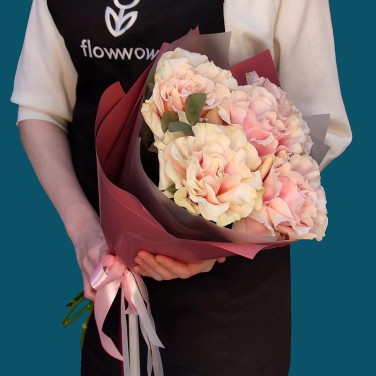 Розовый рассвет букет французских роз