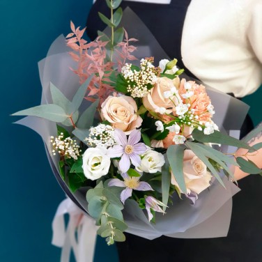 Весенний ветер авторский букет